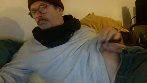 albandant online show from February 28, 8:31 am