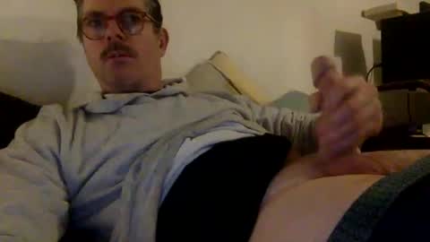 albandant online show from January 29, 8:25 pm