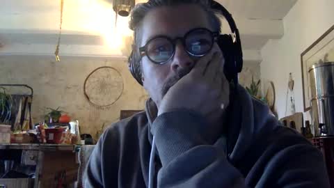 albandant online show from October 23, 11:55 am