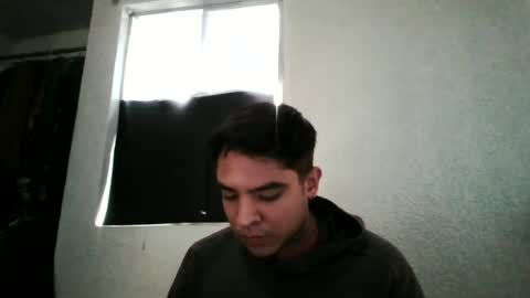 albertoarenas16 online show from June 17, 9:09 pm