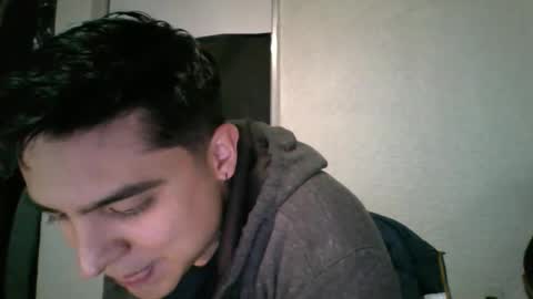 albertoarenas16 online show from June 9, 4:12 am