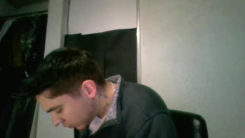 albertoarenas16 online show from June 19, 5:24 am
