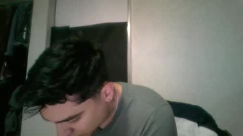 albertoarenas16 online show from June 8, 4:02 am