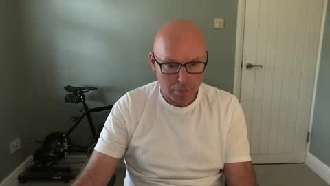 Snapshot of alc300170 chatting on September 10, 6:47 am alc300170 online show from September 10, 6:47 am