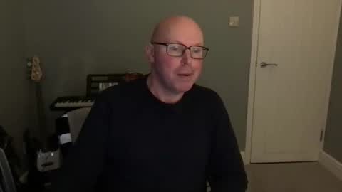 Snapshot of alc300170 chatting on December 4, 7:44 am alc300170 online show from December 4, 7:44 am