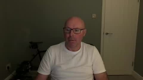 Snapshot of alc300170 chatting on October 10, 5:57 am alc300170 online show from October 10, 5:57 am