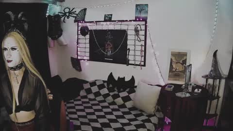 Mistic witch online show from February 10, 7:58 am