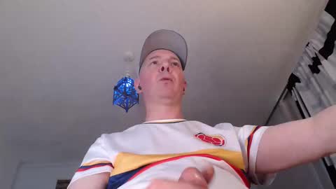 aldovitzo online show from April 1, 11:01 pm