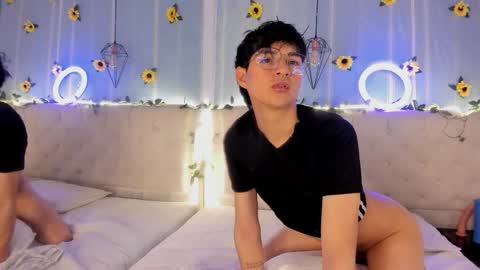 ale_aurarashi online show from November 13, 4:59 am