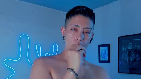 Snapshot of aleja1214 chatting on October 20, 11:10 pm Alejandra online show from October 20, 11:10 pm