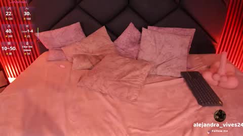 Aleja  online show from March 13, 9:40 pm