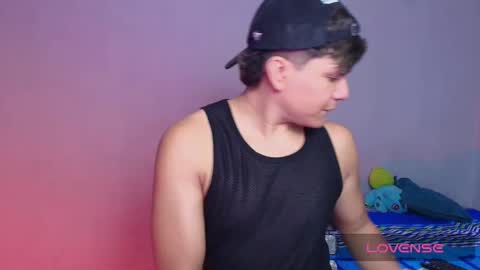 Alejandro G online show from November 2, 2:44 am