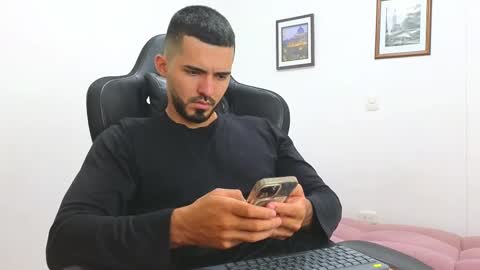 alejandroo_7 online show from February 27, 10:31 pm