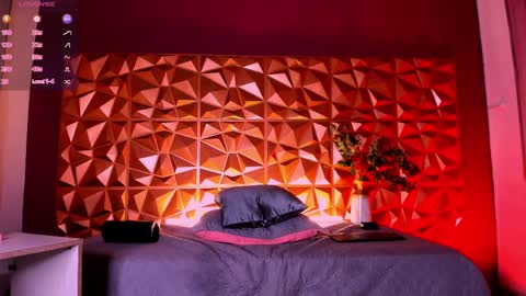 Alejo  online show from March 5, 1:10 am