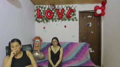 zoe and Kataleya online show from February 24, 3:55 am