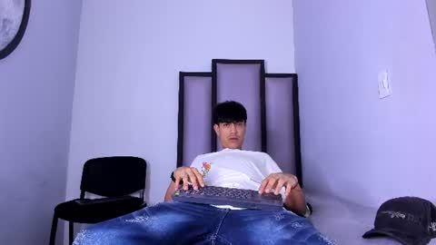 Alejo  online show from June 11, 11:19 am