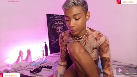 alejo_cute online show from January 8, 1:11 am