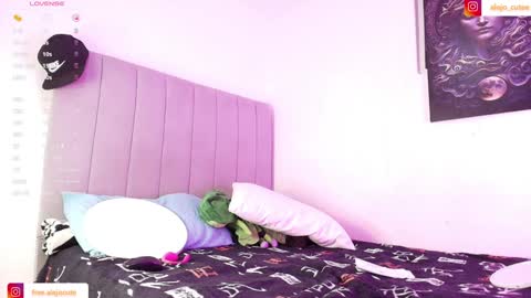 alejo_cute online show from December 30, 11:49 pm