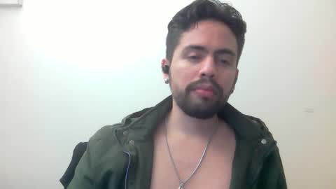 alejo_shy online show from December 5, 3:28 am
