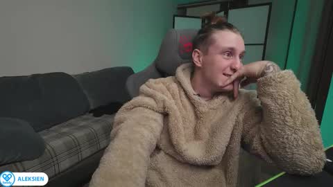 Alex and Linar online show from October 16, 5:23 pm