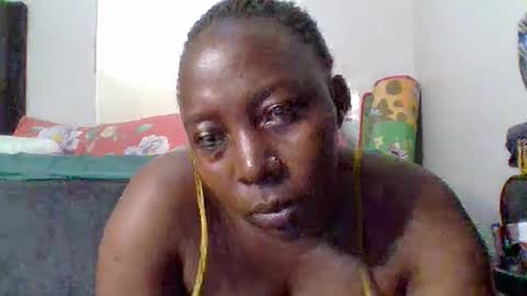 Noreen Kennth and Emilly online show from November 7, 8:06 am