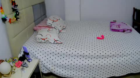 Alesia jones01 online show from August 6, 2:26 pm