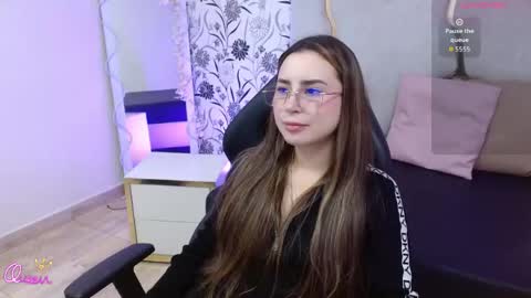 alesia_tay online show from June 9, 12:38 pm
