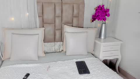 ALESKA online show from September 19, 1:15 pm