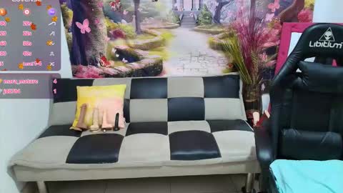 ALESKA  online show from November 19, 8:18 pm