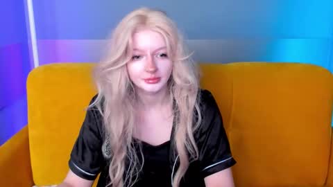 alessakiss online show from November 14, 9:00 am