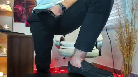 ALESSANDRO  WYE online show from February 17, 2:06 pm