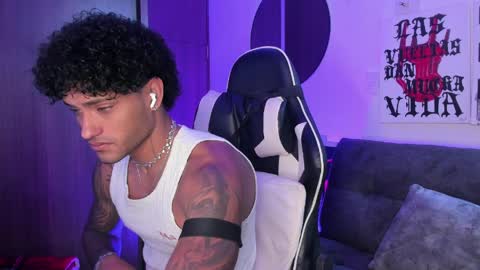 Alessandro Vanni online show from April 15, 1:47 pm