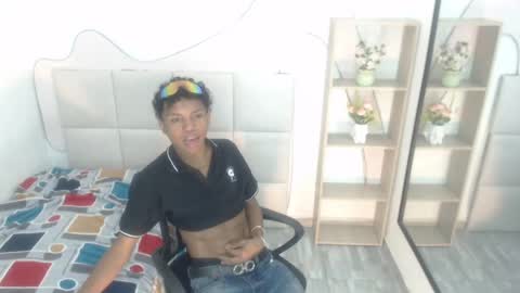 alessandroblack_ online show from July 28, 12:48 pm
