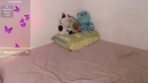 alessia_santorinni online show from December 23, 12:28 am