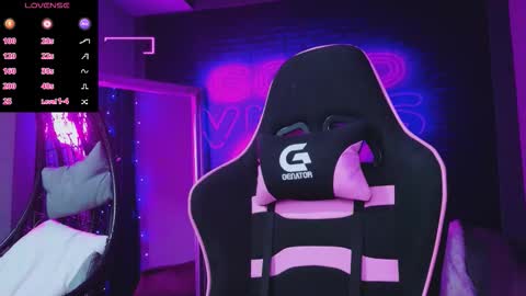 alessiacroft online show from January 13, 5:26 am