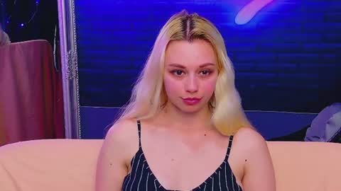 alessiacroft online show from June 12, 5:17 am