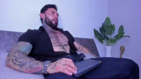 Aless Rose online show from July 8, 9:40 pm
