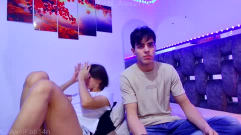 sneider online show from February 23, 4:25 am