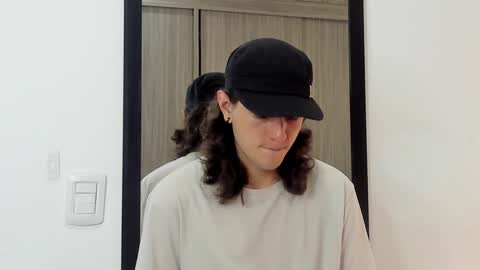 Snapshot of alex_connorr chatting on February 3, 5:14 pm alex_connorr online show from February 3, 5:14 pm