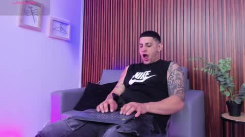 alex online show from April 12, 12:20 pm