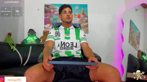 i am Alex online show from November 8, 4:15 am