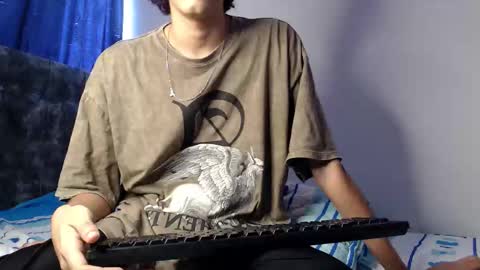 alex_mark_ online show from June 10, 6:18 pm