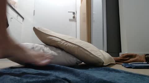 Nicha online show from November 17, 3:31 am