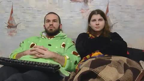 Alex and Sarah online show from February 3, 11:09 pm