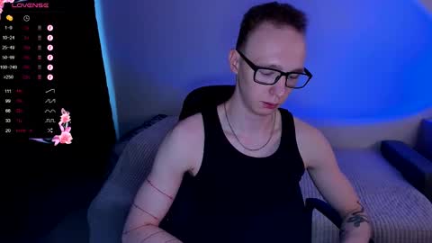Snapshot of alex_silent chatting on September 9, 12:49 pm alex_silent online show from September 9, 12:49 pm
