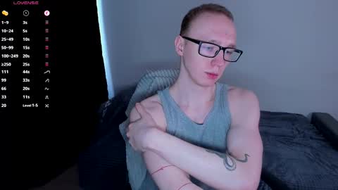 alex_silent online show from March 3, 7:37 am