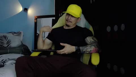 alex_sthorm online show from April 27, 4:21 am