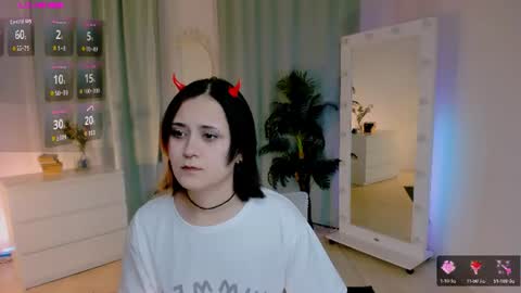 alexa_lexi online show from June 25, 11:26 am