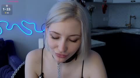 Snapshot of alexa_novak chatting on December 28, 4:41 am Alexa online show from December 28, 4:41 am