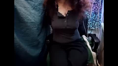 Snapshot of alexablu00 chatting on October 10, 11:20 pm AlexaBlu online show from October 10, 11:20 pm